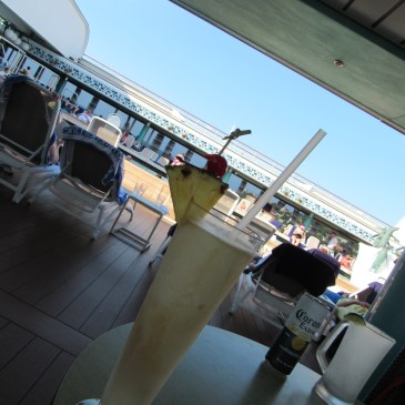 avoid getting sick while traveling